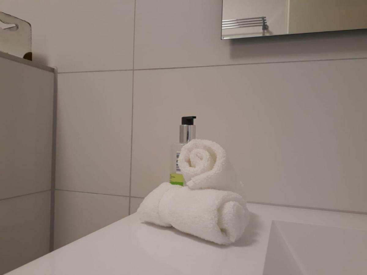 Petit Bagage 2019 Neueroeffnung Apartment Sankt Augustin Exterior photo